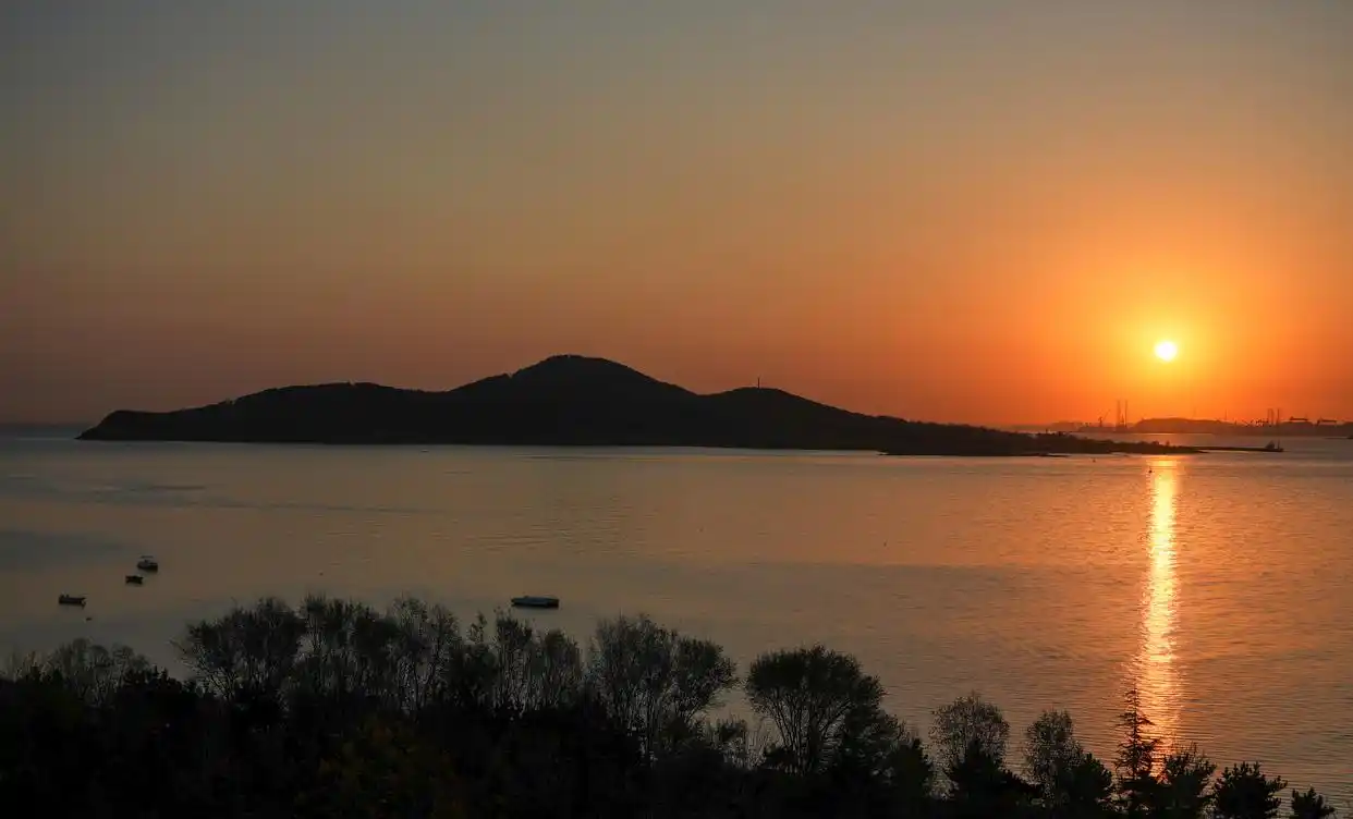 中国之城丨山东威海：山海相拥的开放之城