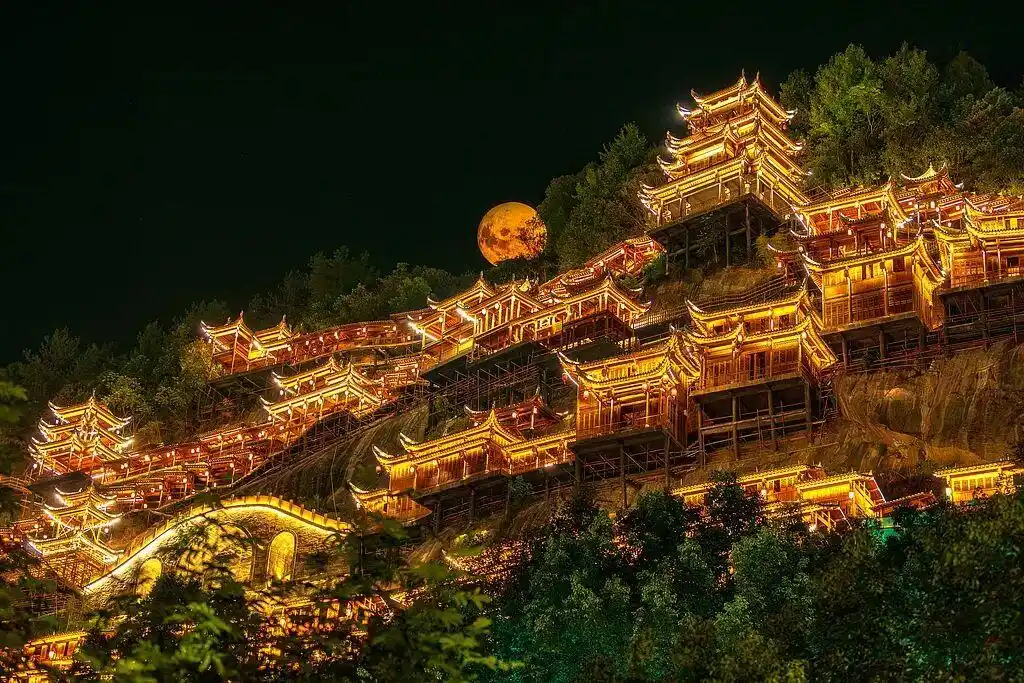 中国美景被外网标注成日本，外交官辟谣：这是中国！