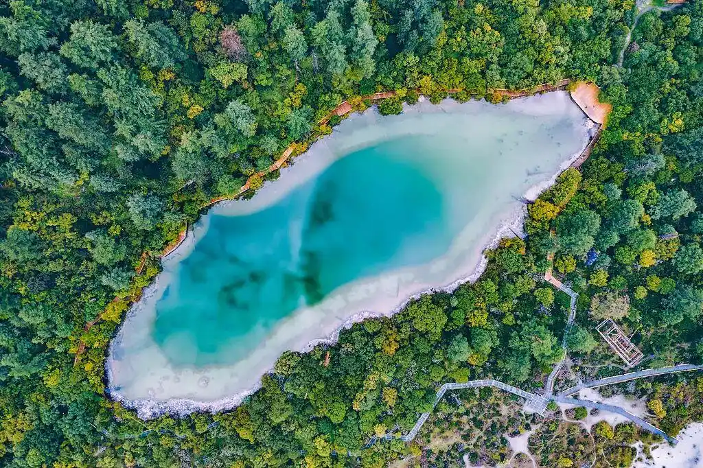 中国美景被外网标注成日本，外交官辟谣：这是中国！