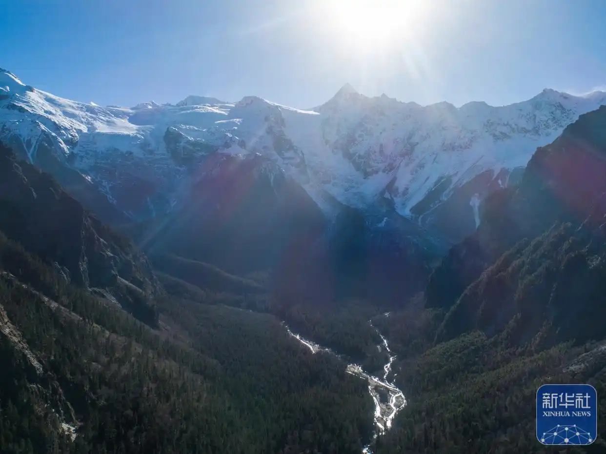西藏林芝冬日风光