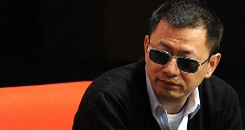 陪玩陪睡都不够？继小鲜肉“被结扎”，王晶再曝内幕，语出惊人