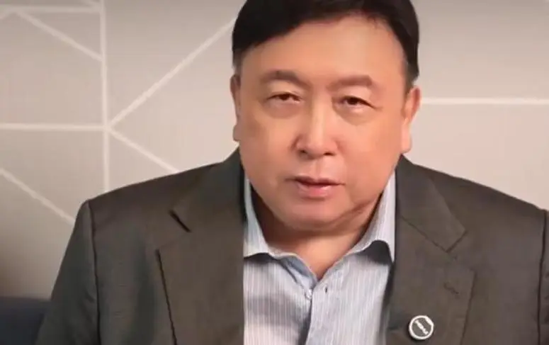 陪玩陪睡都不够？继小鲜肉“被结扎”，王晶再曝内幕，语出惊人