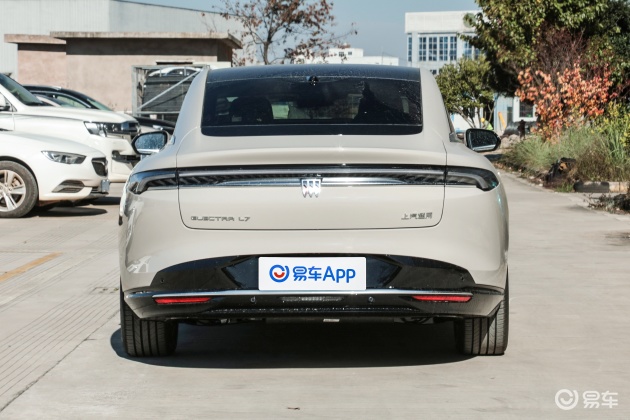 适合自驾游的“廉价”合资中大型车，网友：性价比之王！