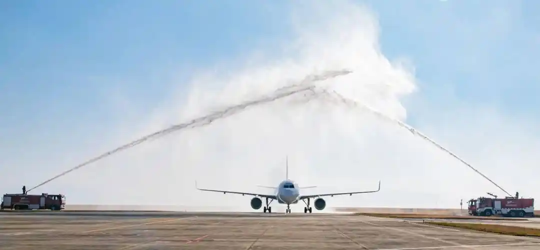 攀枝花⇋上海浦东直飞航线首航成功 三小时左右直达“北上广”成为现实