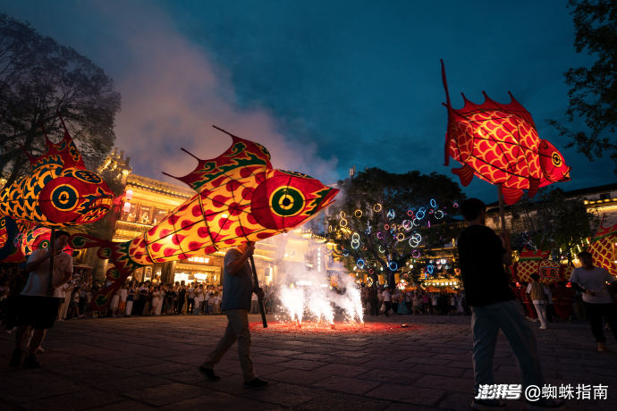 江西被严重低估的宝藏古城，又美又仙，而且不要门票，全天候演出免费观赏！