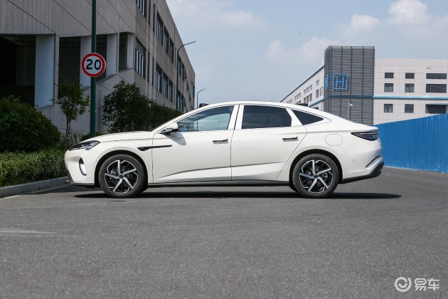 适合自驾游的“廉价”自主中型车，156马力6.9破百