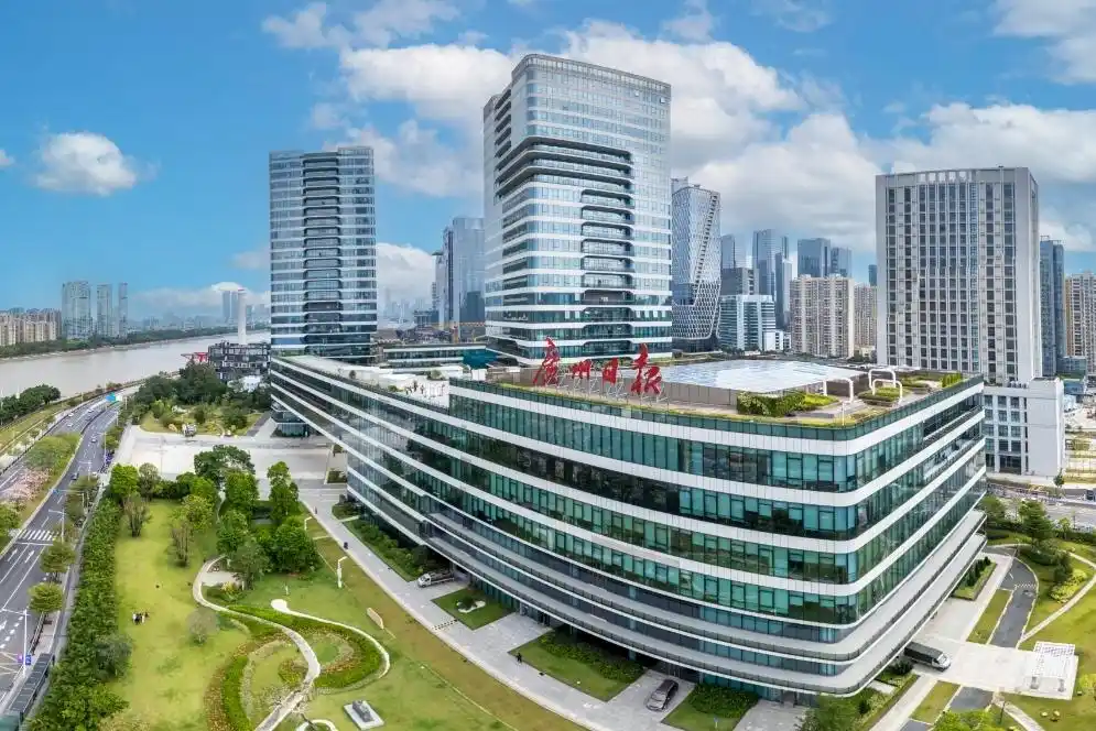 宠粉福利｜“乐动湾区·广州之夜”音乐汇12月20日晚开show！白天还有潮玩市集，抽奖送VIP门票