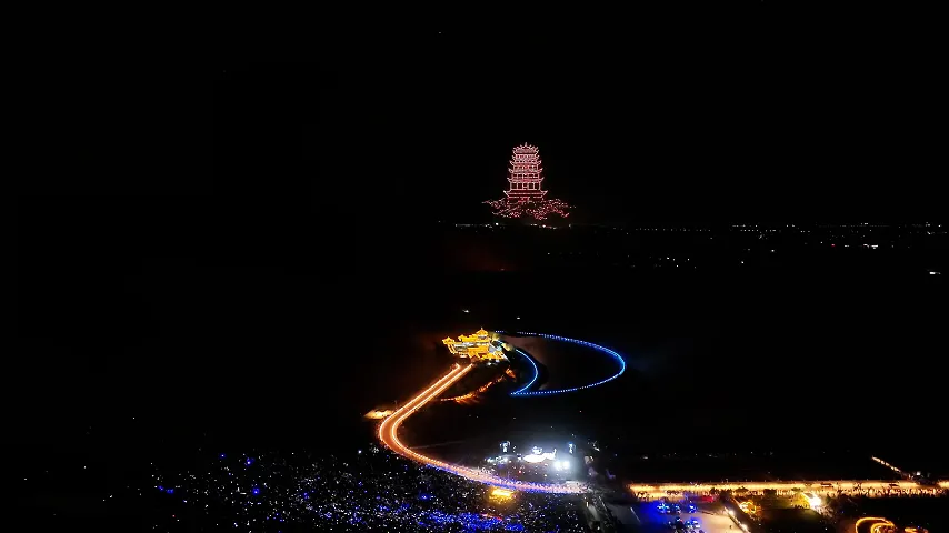 敦煌市鸣沙山月牙泉景区入选甘肃文旅新地标