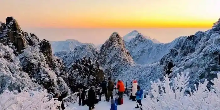 一张门票在黄山风景区可以玩三天