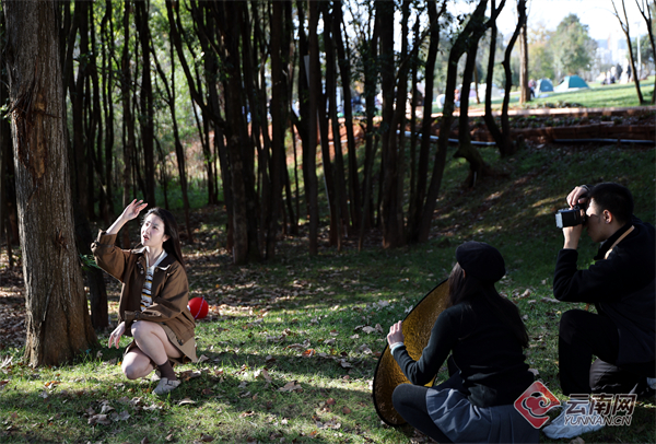 【组图】周末短途游升温 安宁市太平新城“微度假”项目受青睐