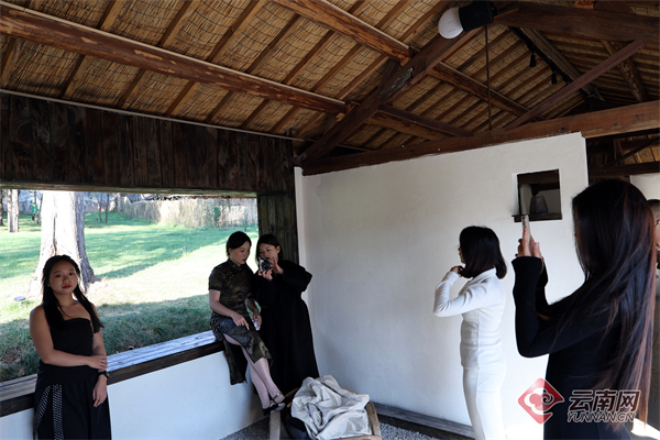 【组图】周末短途游升温 安宁市太平新城“微度假”项目受青睐