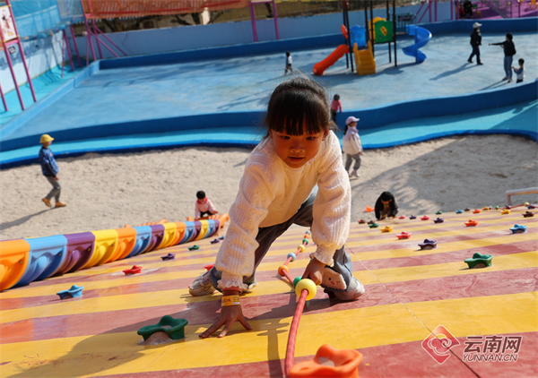 【组图】周末短途游升温 安宁市太平新城“微度假”项目受青睐