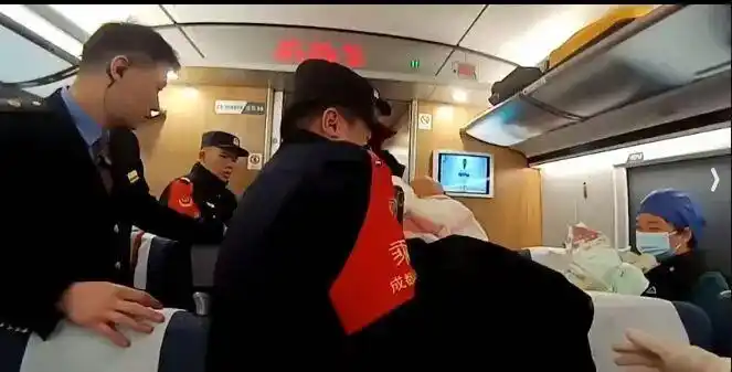 情况紧急！成都至张家港列车临停12分钟