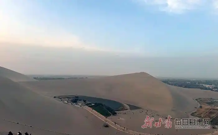 「2025质量甘肃行」鸣沙山月牙泉景区：以“质”为钥 解锁甘肃文旅高质量发展新图景