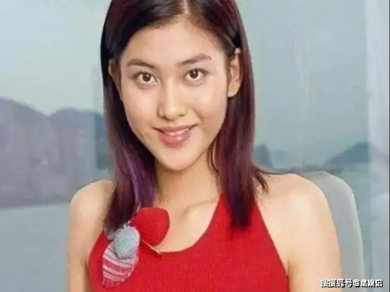 陪吃陪睡还不够？演员李彩桦揭前老板“恶行”触目惊心