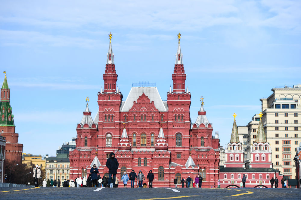 年终报道丨说走就走 拿起护照去旅行