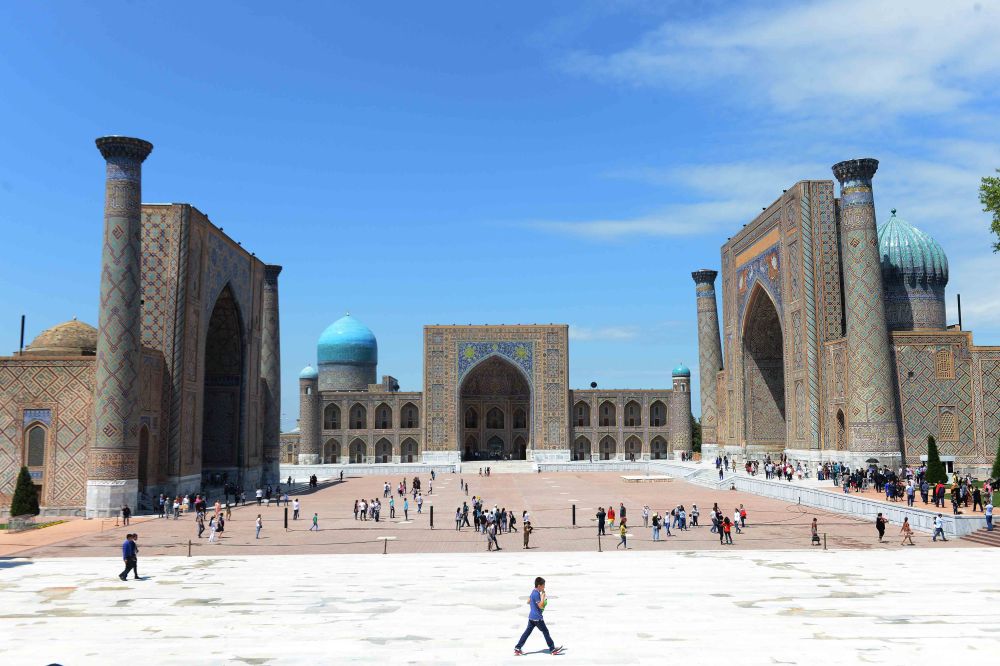 年终报道丨说走就走 拿起护照去旅行