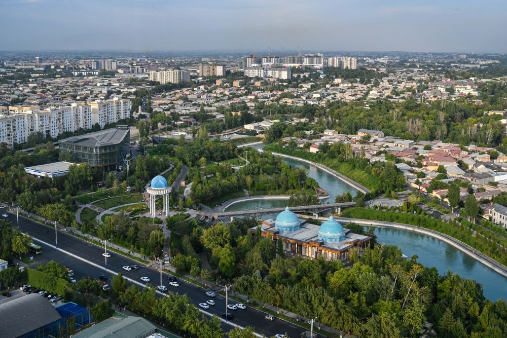 年终报道丨说走就走 拿起护照去旅行