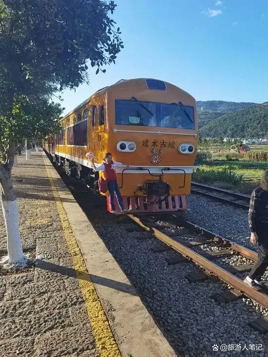 中国最美的3趟火车，你坐过几个？人生何止三万天，但有三天值得与火车共度