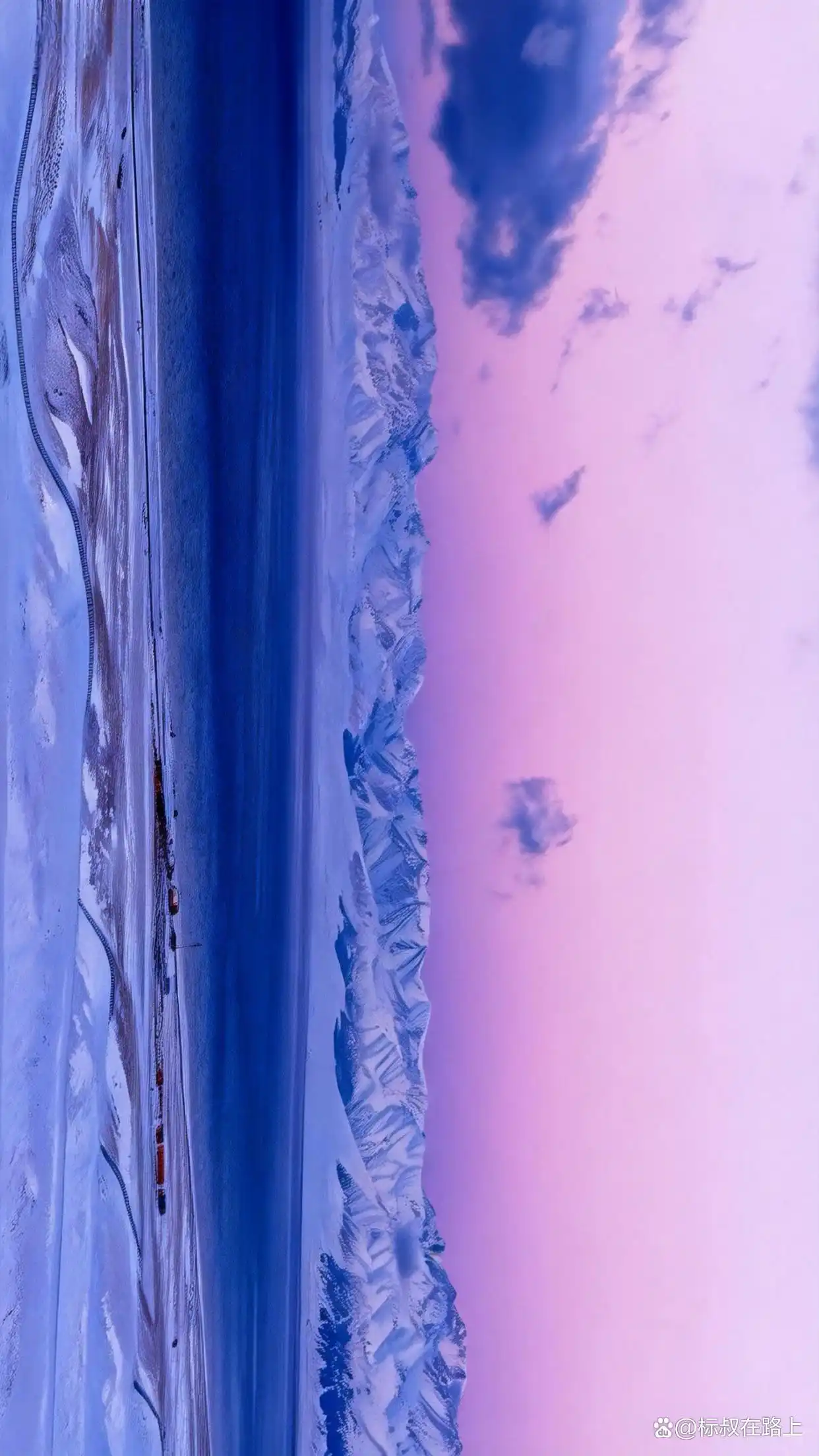 后来我逢人便说，赛里木湖的冬天有多美️！