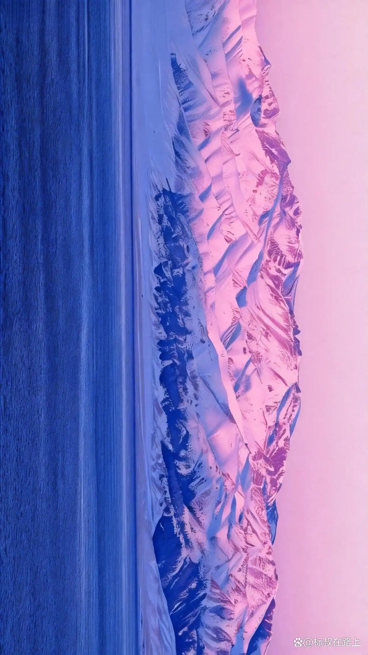 后来我逢人便说，赛里木湖的冬天有多美️！