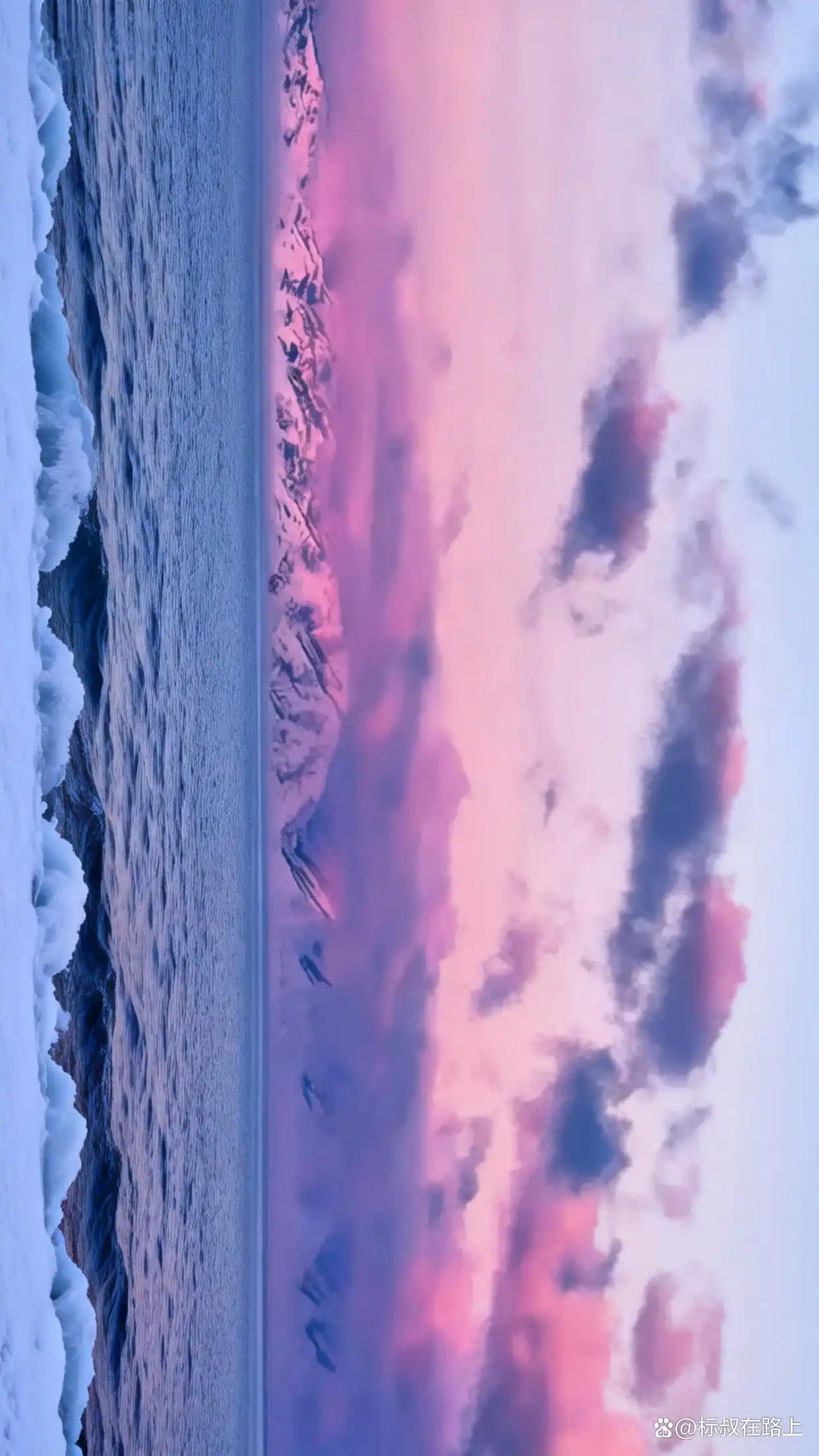 后来我逢人便说，赛里木湖的冬天有多美️！