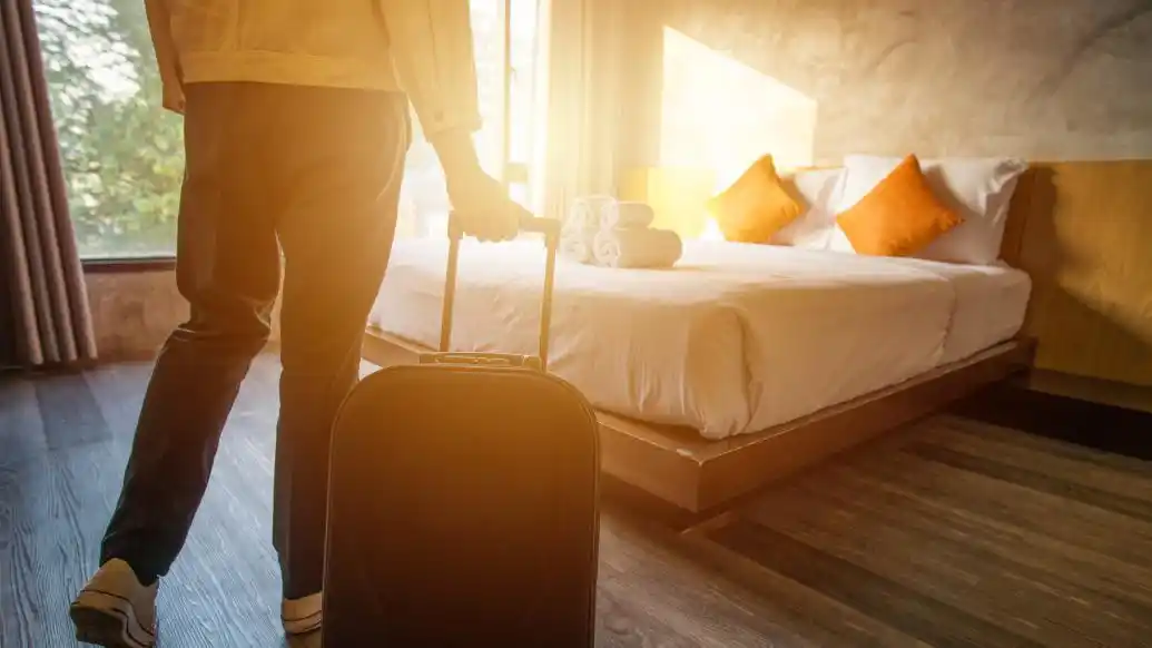 旅游市场大反弹！出境游首发团多条线路已满员，酒店入住率创三年新高