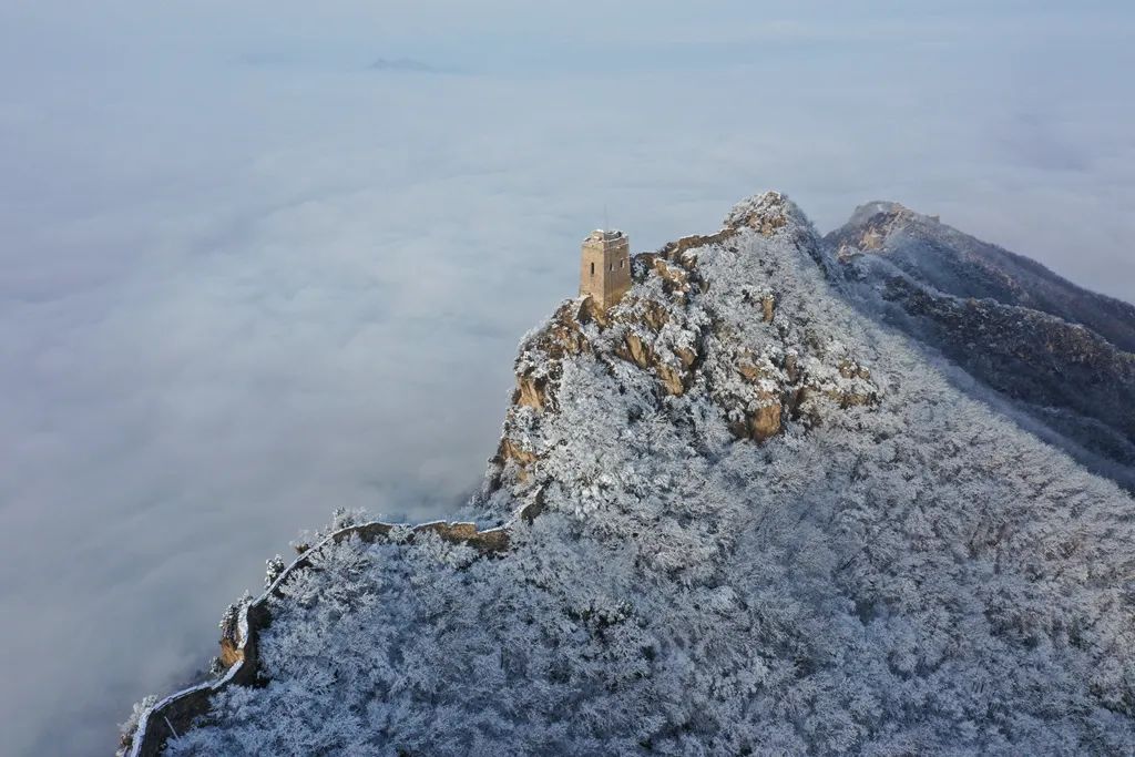 解锁冬游河北新玩法｜登长城、背名篇，送门票！