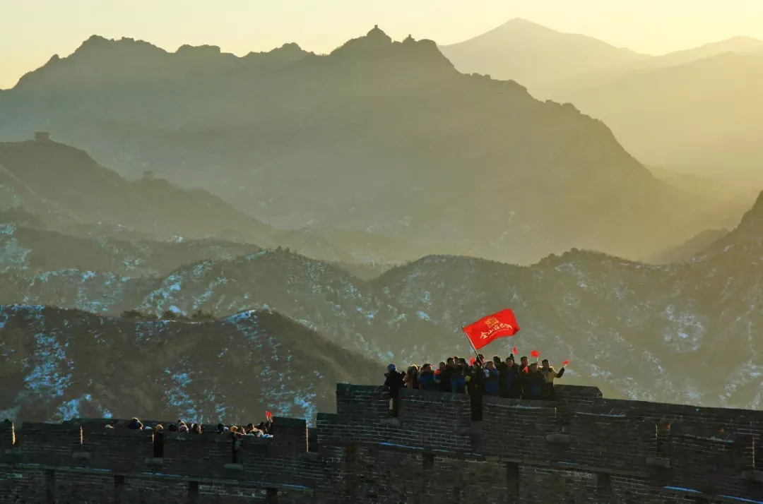 解锁冬游河北新玩法｜登长城、背名篇，送门票！
