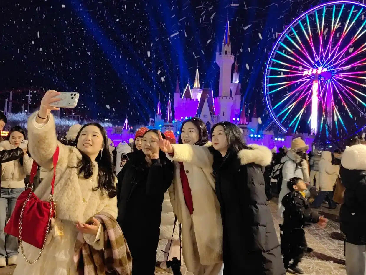 石景山游乐园举办跨年专场活动