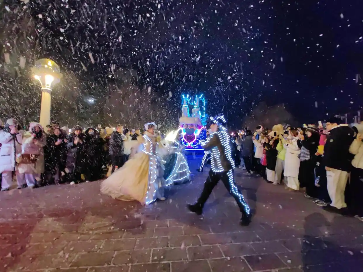 石景山游乐园举办跨年专场活动