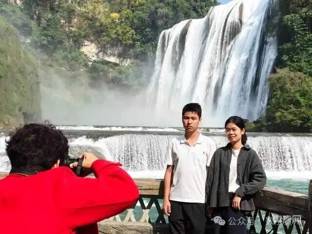 褪去喧嚣显壮阔！初冬的黄果树大瀑布成为游客热门打卡地