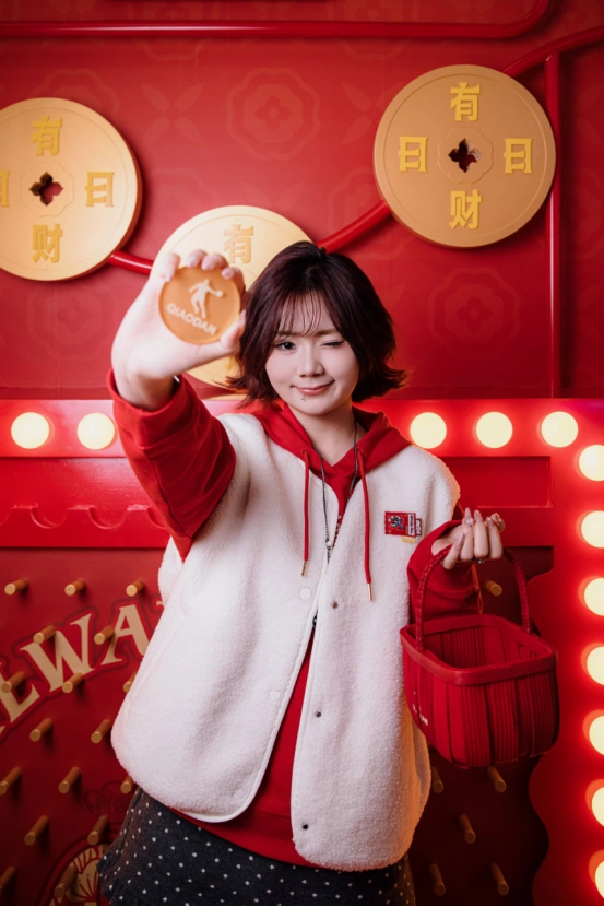 中乔体育「日日有财」活动闪现兰州，吴宇恒惊喜空降点燃“潮力场”