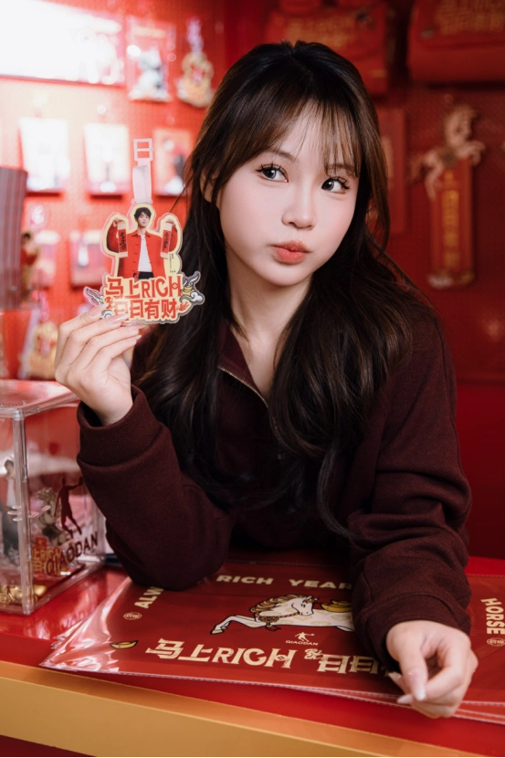 中乔体育「日日有财」活动闪现兰州，吴宇恒惊喜空降点燃“潮力场”