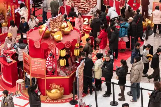 中乔体育「日日有财」活动闪现兰州，吴宇恒惊喜空降点燃“潮力场”