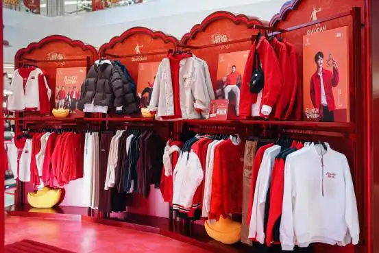 中乔体育「日日有财」活动闪现兰州，吴宇恒惊喜空降点燃“潮力场”