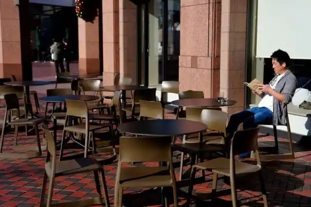 航班减、消费降……游客减少笼罩日本旅游业