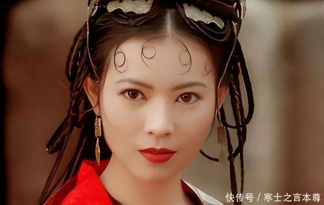 陪睡陪玩只是冰山一角，明星爆出的圈中内幕，是一个比一个荒唐！