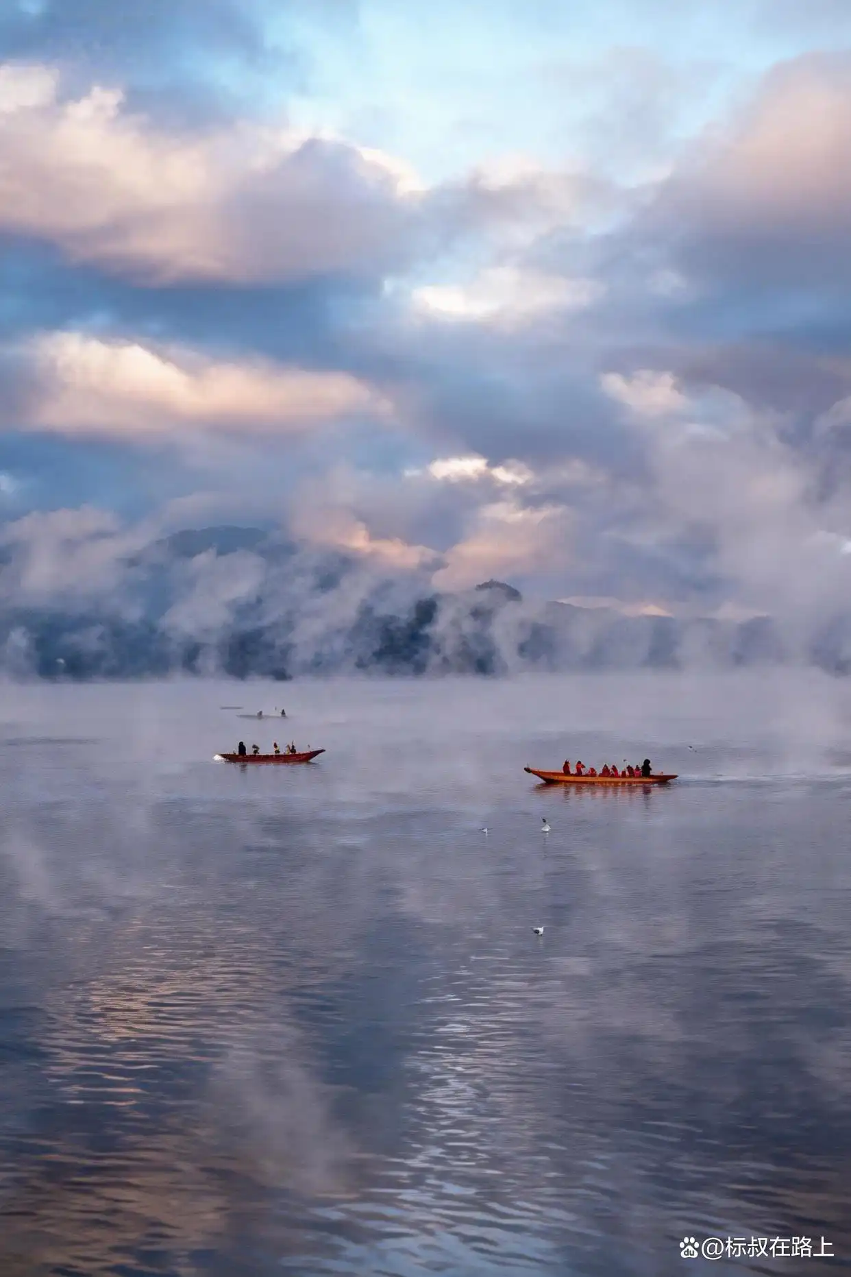 被《国家地理》狂赞的中国最美湖泊，冬天去简直绝了！