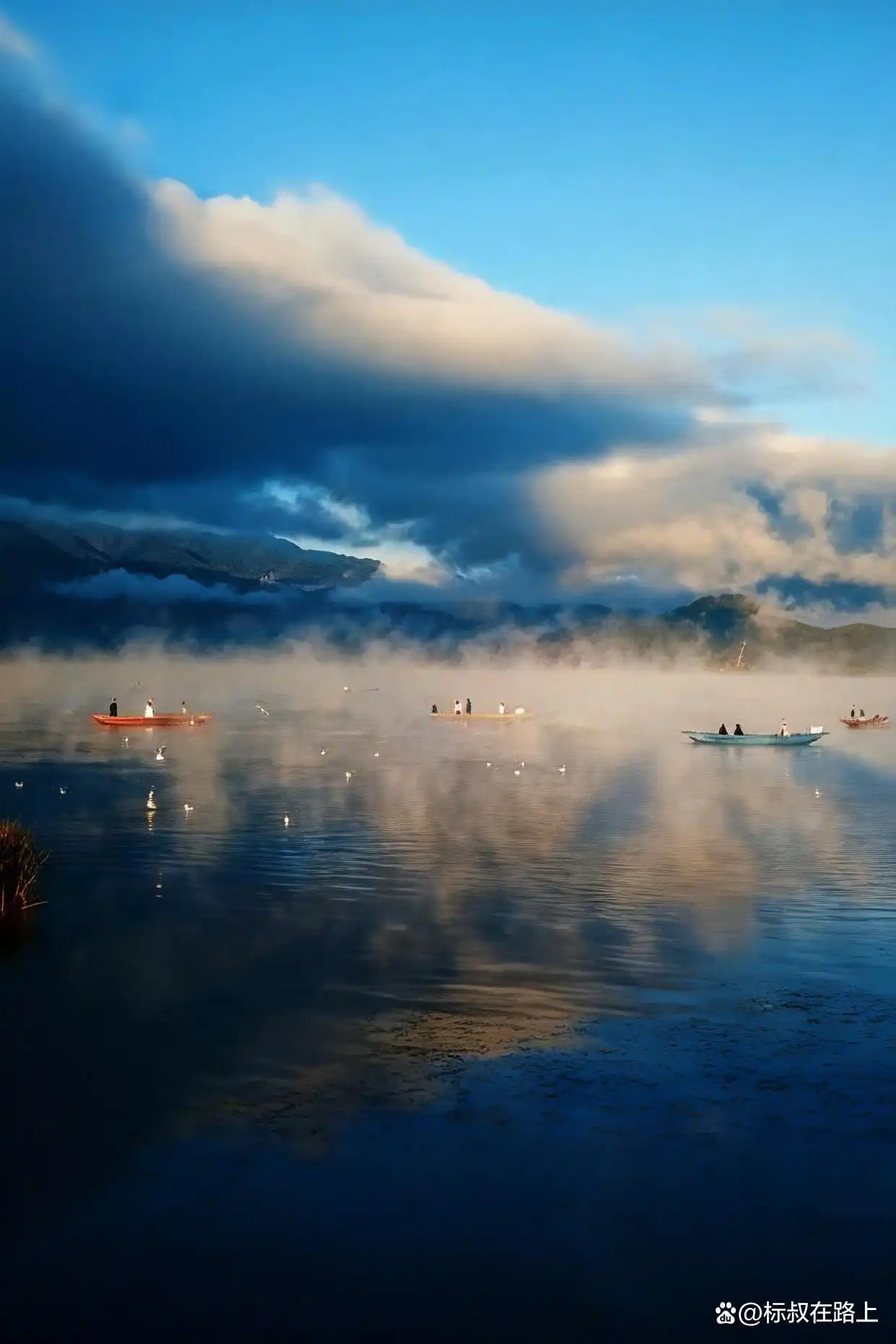 被《国家地理》狂赞的中国最美湖泊，冬天去简直绝了！