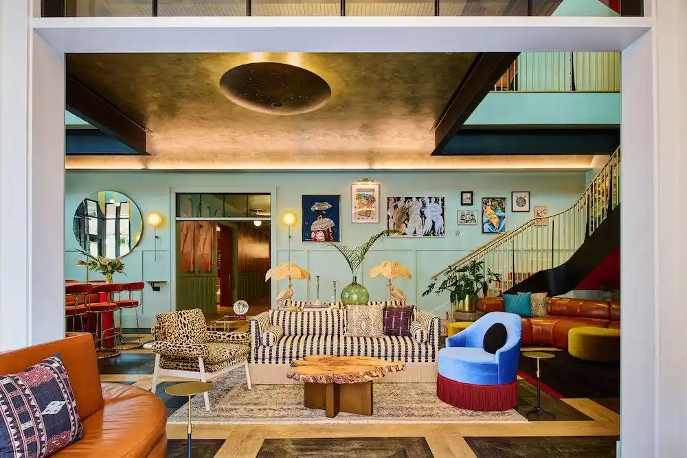 一周旅行指南｜万豪旅享家与王者荣耀电竞赛事合作，香港旅发局推出旅游复苏计划