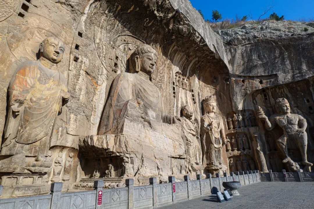 一眼千年！洛阳龙门石窟，刻在崖壁上的盛唐史诗，此生必打卡！