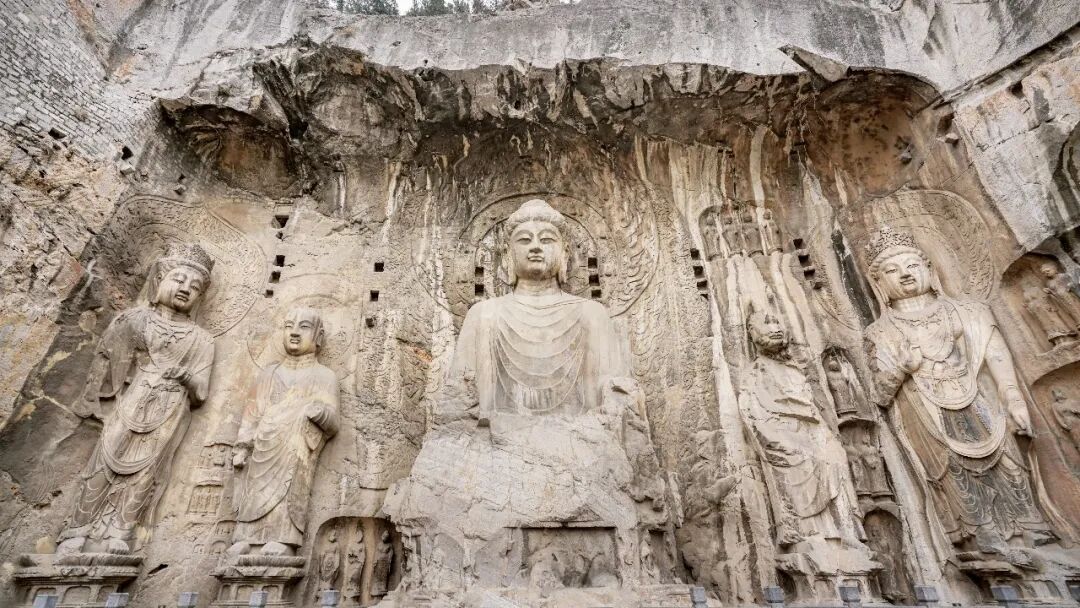 一眼千年！洛阳龙门石窟，刻在崖壁上的盛唐史诗，此生必打卡！