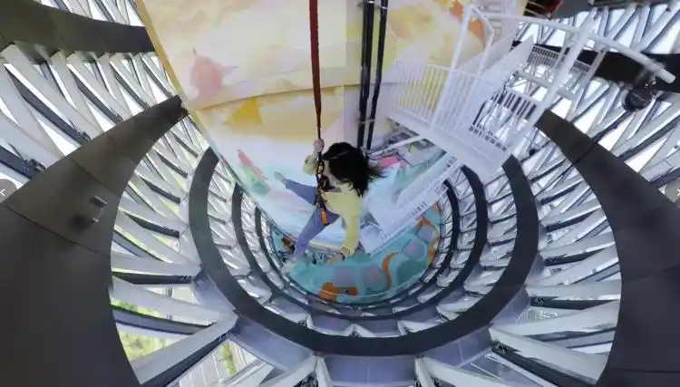 这周末，去哪玩｜云霄秋千挑战心跳极限、生煎“鼻祖”唤醒老上海记忆、遛娃“顶流”焕新回归……