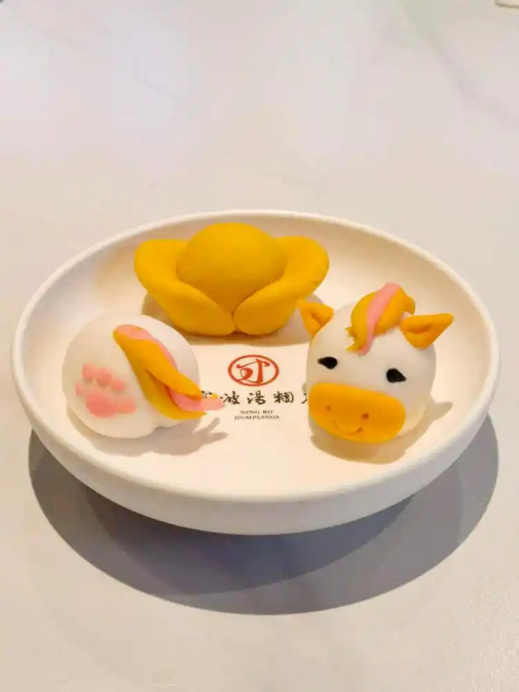 这周末，去哪玩｜云霄秋千挑战心跳极限、生煎“鼻祖”唤醒老上海记忆、遛娃“顶流”焕新回归……