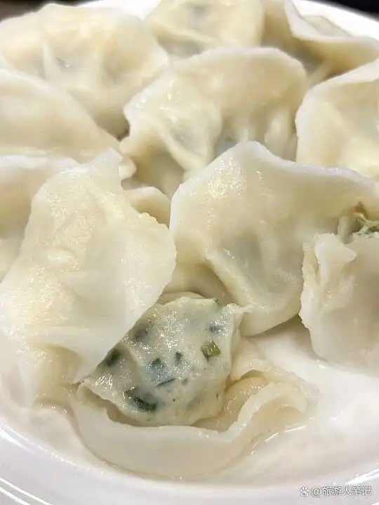 十大小吃里的青岛密码，走在青岛的街角巷尾，味蕾上的惊喜总比风景来得更直接