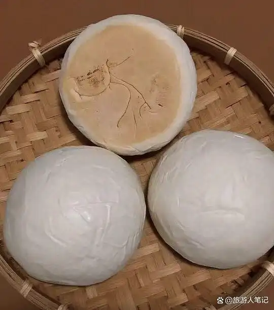 十大小吃里的青岛密码，走在青岛的街角巷尾，味蕾上的惊喜总比风景来得更直接