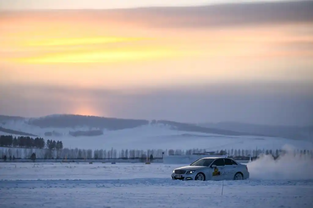 当大草原变身大雪原——看“热雪”燃动呼伦贝尔