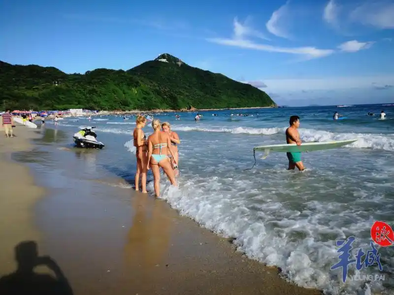 气温急升,滨海旅游旺季提前杀到!