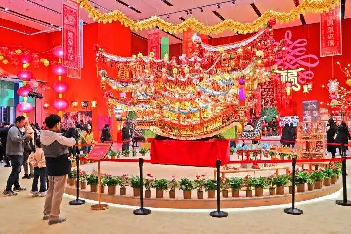 春节假期旅游:南北方寻年味 入出境双向热